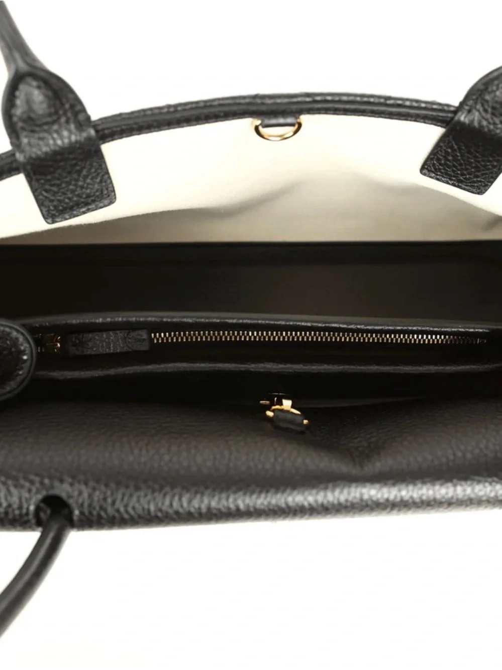 CHANEL Urban Essentials East West Shopping Tote Matthieu Blazy Shoulder Bag